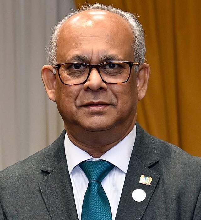 Albert Ramdin, nouveau secrétaire général de l’OEA, succède à Luis Almagro et prend ses fonctions dans un contexte régional tendu.