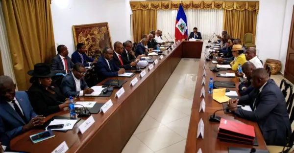 Conseil des ministres en Haïti – adoption des décrets référendaires et pénaux sous haute tension politique.