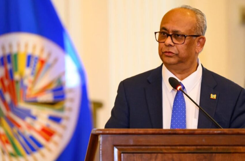 Albert Ramdin en mission diplomatique sur la crise haïtienne